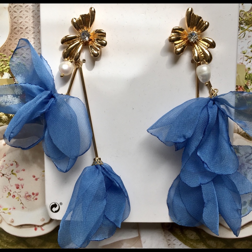 ORGANZA FLOWER EARRINGS